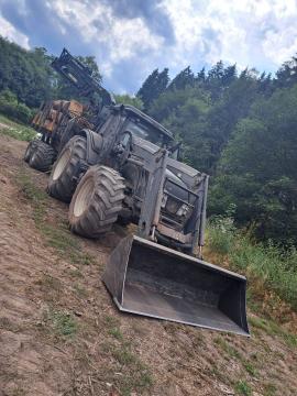 Bosbouwtrekker VALTRA T193 |  Bosbouwtechniek | Houtbewerkingsmachines | KOMITrade s.r.o.